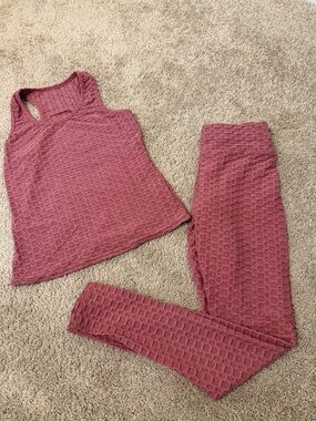 Textured Two-Piece Workout Set, L/XL